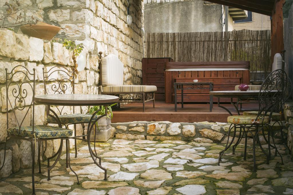 Avney Hahoshen Hotel Safed Kültér fotó